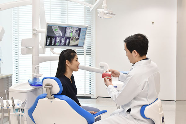 Tooth implant clinic Bangkok